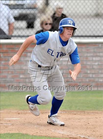 Thumbnail 3 in El Toro @ Esperanza photogallery.