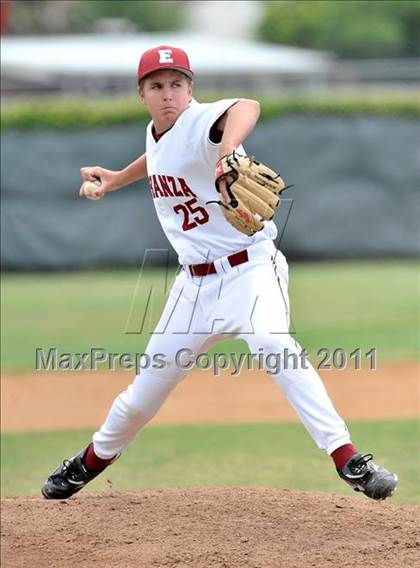Thumbnail 3 in El Toro @ Esperanza photogallery.