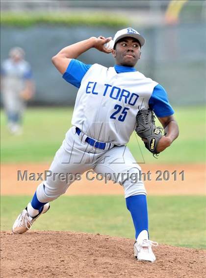 Thumbnail 1 in El Toro @ Esperanza photogallery.