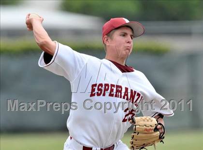 Thumbnail 3 in El Toro @ Esperanza photogallery.