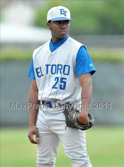 Thumbnail 3 in El Toro @ Esperanza photogallery.