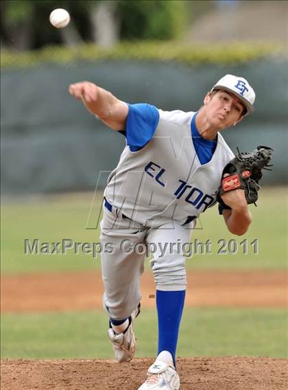 Thumbnail 1 in El Toro @ Esperanza photogallery.