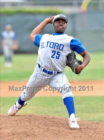 Thumbnail 2 in El Toro @ Esperanza photogallery.