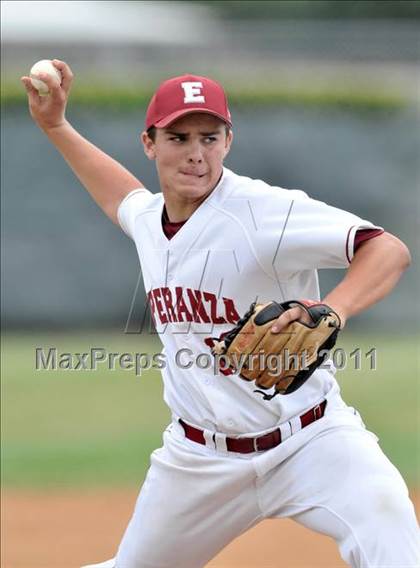 Thumbnail 1 in El Toro @ Esperanza photogallery.