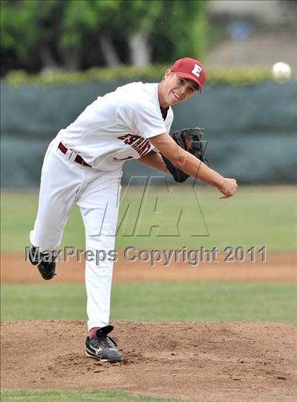 Thumbnail 3 in El Toro @ Esperanza photogallery.