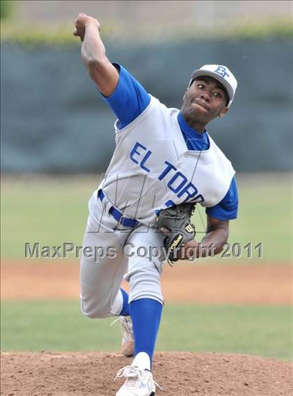 Thumbnail 1 in El Toro @ Esperanza photogallery.