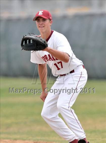 Thumbnail 3 in El Toro @ Esperanza photogallery.