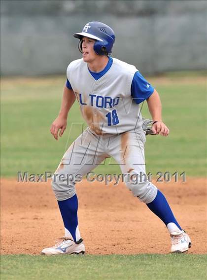 Thumbnail 2 in El Toro @ Esperanza photogallery.