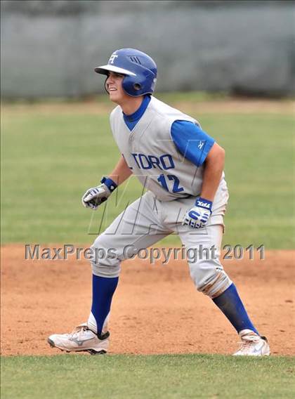 Thumbnail 1 in El Toro @ Esperanza photogallery.