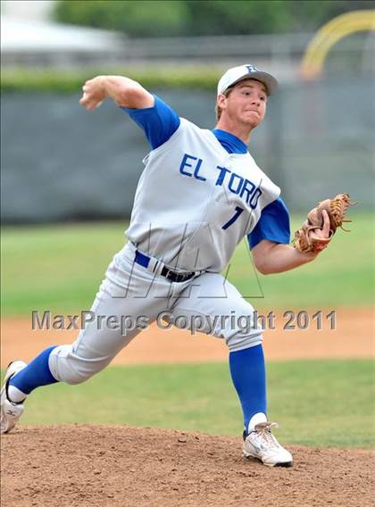 Thumbnail 1 in El Toro @ Esperanza photogallery.