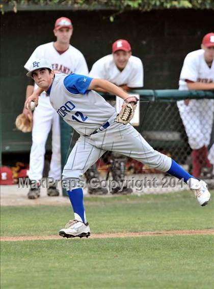 Thumbnail 2 in El Toro @ Esperanza photogallery.