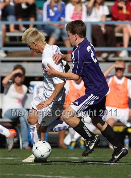 Thumbnail 2 in Cherry Creek vs. Boulder (CHSAA 5A Semifinal) photogallery.