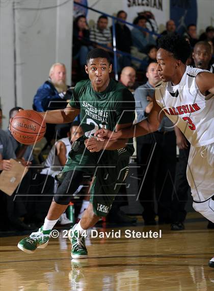 Thumbnail 3 in Sacred Heart Cathedral vs. Salesian College Preparatory (Gridley Invitational) photogallery.