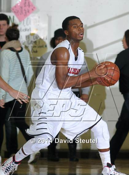 Thumbnail 1 in Sacred Heart Cathedral vs. Salesian College Preparatory (Gridley Invitational) photogallery.