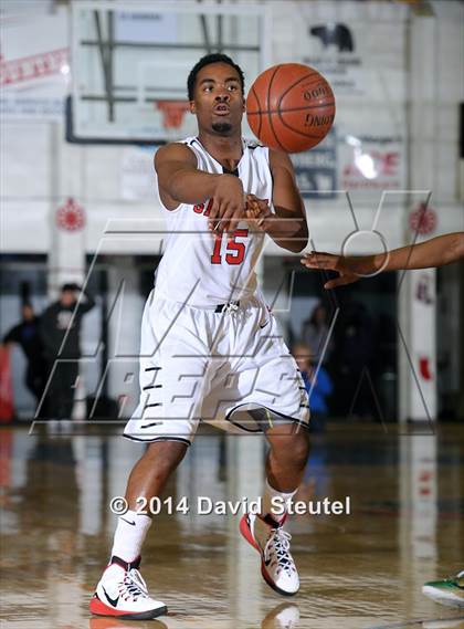 Thumbnail 2 in Sacred Heart Cathedral vs. Salesian College Preparatory (Gridley Invitational) photogallery.