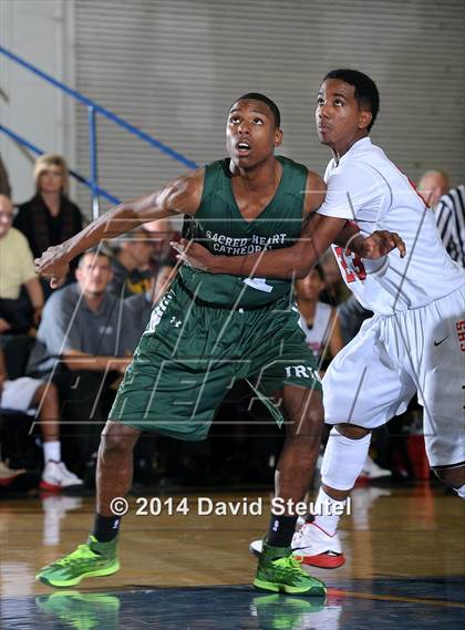 Thumbnail 3 in Sacred Heart Cathedral vs. Salesian College Preparatory (Gridley Invitational) photogallery.