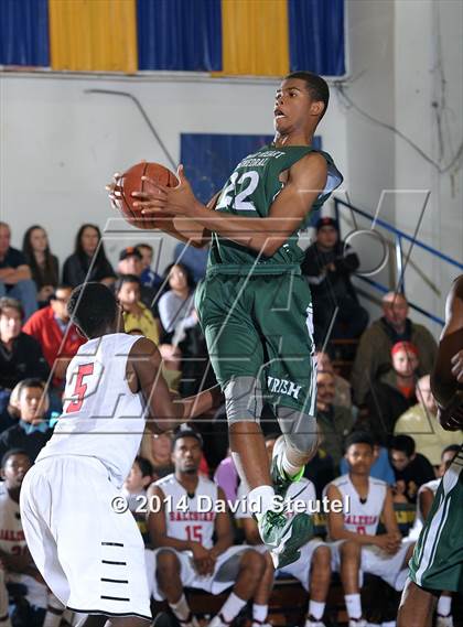 Thumbnail 2 in Sacred Heart Cathedral vs. Salesian College Preparatory (Gridley Invitational) photogallery.