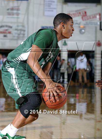 Thumbnail 2 in Sacred Heart Cathedral vs. Salesian College Preparatory (Gridley Invitational) photogallery.