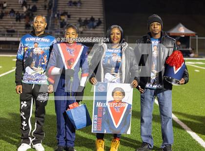 Thumbnail 3 in Stratford @ Whites Creek (Senior Night) photogallery.