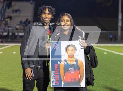 Thumbnail 2 in Stratford @ Whites Creek (Senior Night) photogallery.