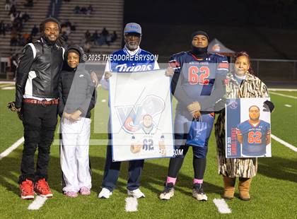 Thumbnail 2 in Stratford @ Whites Creek (Senior Night) photogallery.