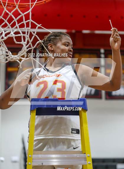 Thumbnail 3 in Brusly vs. Iota (LHSAA 3A Quarterfinal Playoff) photogallery.