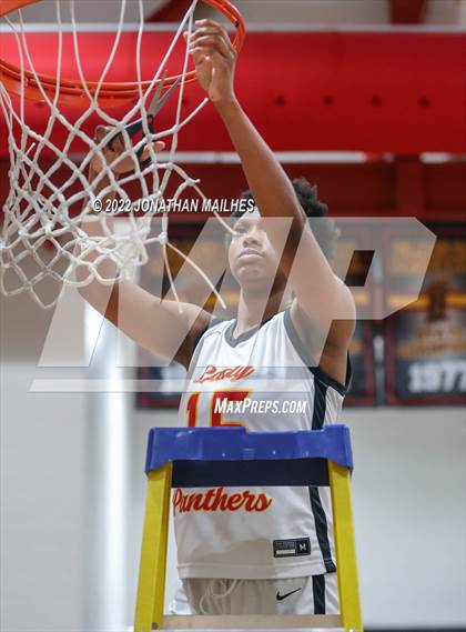 Thumbnail 1 in Brusly vs. Iota (LHSAA 3A Quarterfinal Playoff) photogallery.
