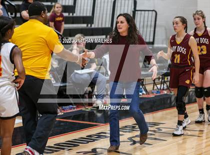 Thumbnail 3 in Brusly vs. Iota (LHSAA 3A Quarterfinal Playoff) photogallery.