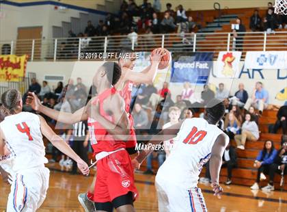 Thumbnail 1 in St. John's vs James Island (Rotary Roundball Classic) photogallery.