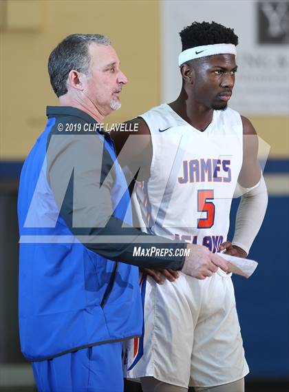 Thumbnail 3 in St. John's vs James Island (Rotary Roundball Classic) photogallery.