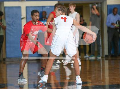 Thumbnail 2 in St. John's vs James Island (Rotary Roundball Classic) photogallery.