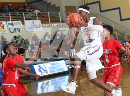 Thumbnail 2 in St. John's vs James Island (Rotary Roundball Classic) photogallery.
