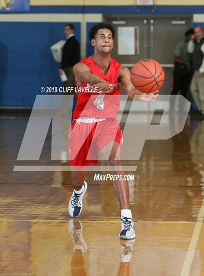 Thumbnail 3 in St. John's vs James Island (Rotary Roundball Classic) photogallery.
