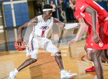 Thumbnail 2 in St. John's vs James Island (Rotary Roundball Classic) photogallery.