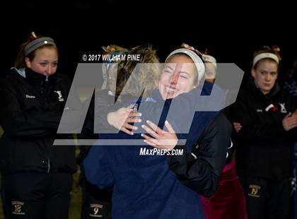 Thumbnail 2 in Mendon vs. Vestal (NYSPHSAA Class B Semifinal) photogallery.