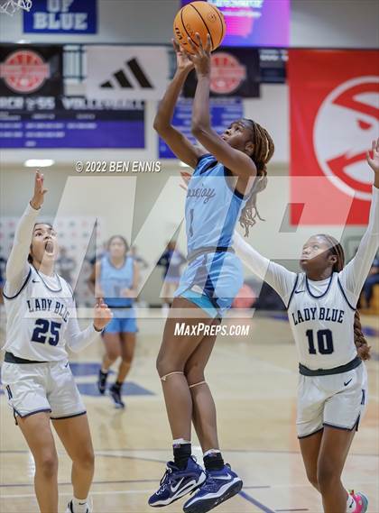 Thumbnail 2 in Norcross vs Lovejoy (Hawks-Naismith Holiday Classic) photogallery.