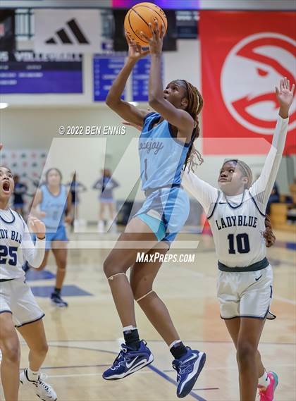 Thumbnail 1 in Norcross vs Lovejoy (Hawks-Naismith Holiday Classic) photogallery.