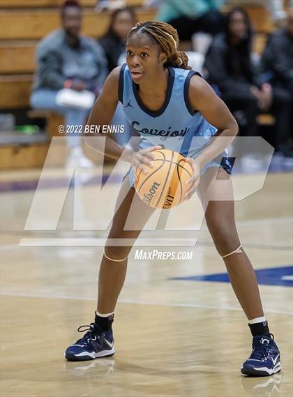 Thumbnail 2 in Norcross vs Lovejoy (Hawks-Naismith Holiday Classic) photogallery.