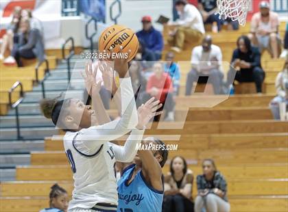 Thumbnail 3 in Norcross vs Lovejoy (Hawks-Naismith Holiday Classic) photogallery.