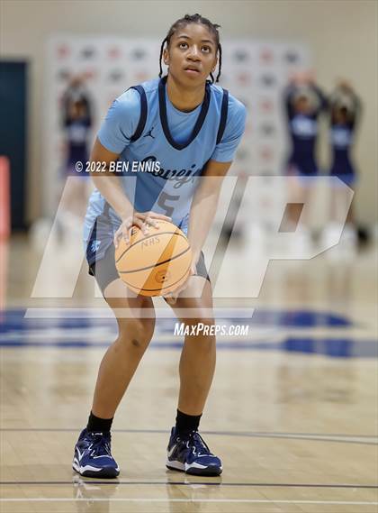 Thumbnail 3 in Norcross vs Lovejoy (Hawks-Naismith Holiday Classic) photogallery.