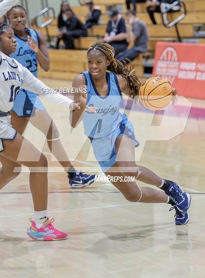 Thumbnail 3 in Norcross vs Lovejoy (Hawks-Naismith Holiday Classic) photogallery.