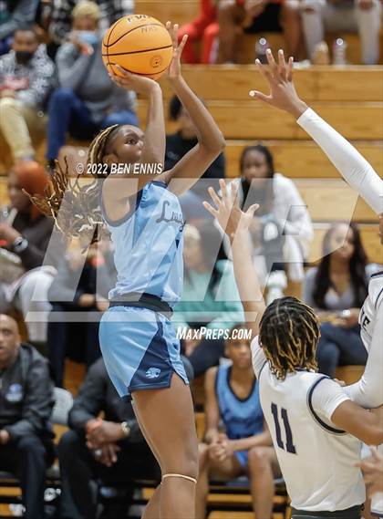Thumbnail 2 in Norcross vs Lovejoy (Hawks-Naismith Holiday Classic) photogallery.