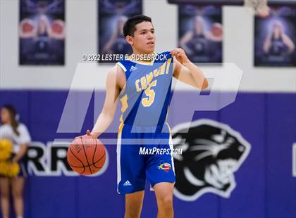 Thumbnail 1 in Stockdale vs. Comfort (UIL 3A Bi-District Playoffs) photogallery.