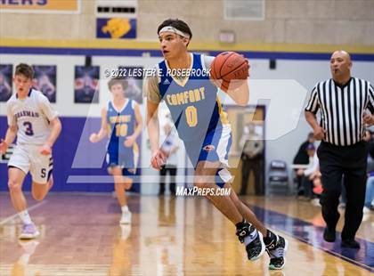 Thumbnail 2 in Stockdale vs. Comfort (UIL 3A Bi-District Playoffs) photogallery.