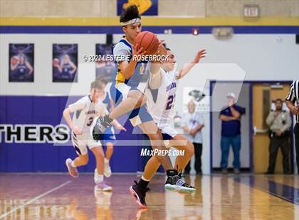 Thumbnail 3 in Stockdale vs. Comfort (UIL 3A Bi-District Playoffs) photogallery.