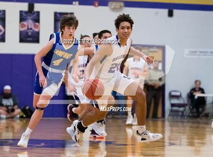 Thumbnail 3 in Stockdale vs. Comfort (UIL 3A Bi-District Playoffs) photogallery.