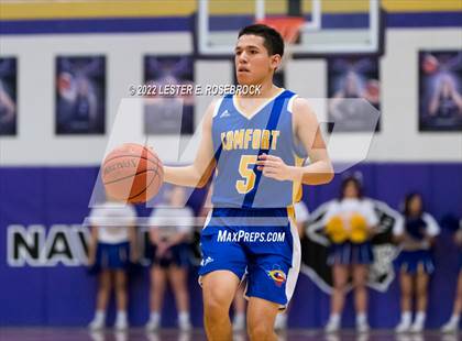 Thumbnail 3 in Stockdale vs. Comfort (UIL 3A Bi-District Playoffs) photogallery.