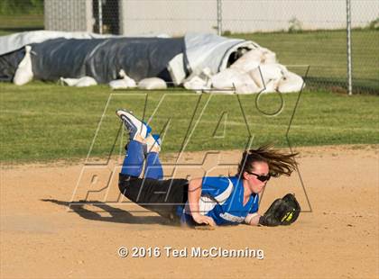 Thumbnail 3 in Jessieville vs Perryville (AAA 3A-2 District Playoff) photogallery.