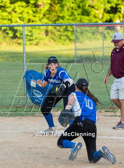 Thumbnail 2 in Jessieville vs Perryville (AAA 3A-2 District Playoff) photogallery.
