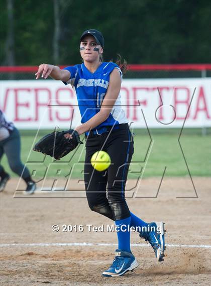 Thumbnail 3 in Jessieville vs Perryville (AAA 3A-2 District Playoff) photogallery.